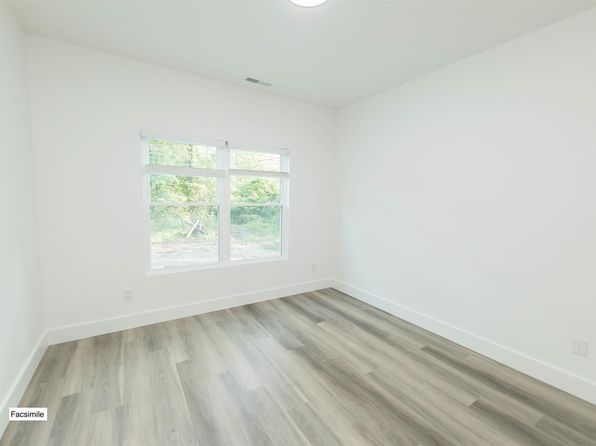 7525 W Athena Ct, Bloomington, IN 47404
