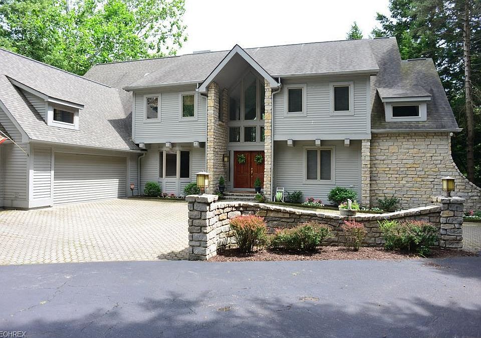 1st image of 1679 Lakewood Dr