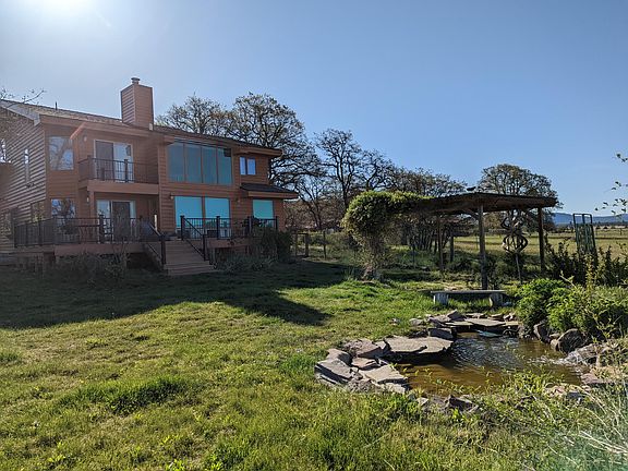 5th image of 552-285 Roberts Dr