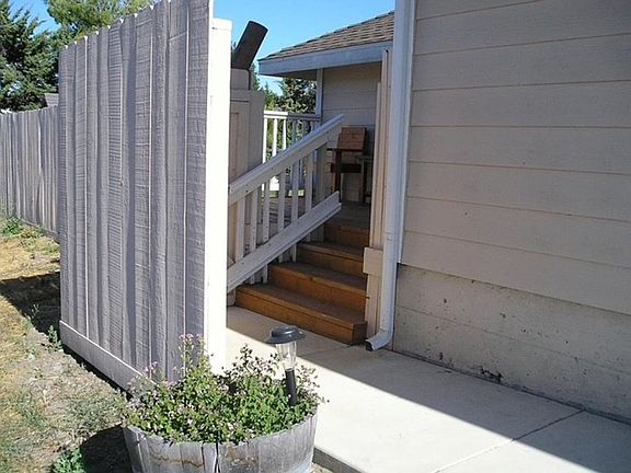 4th image of 1055 Tishlini Ln #2