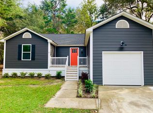 7 Arbor Ln, Saint Helena Island, SC 29920