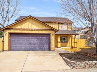 20044 Mount Hope Ln, Bend, OR 97702