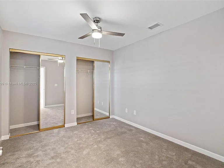 1197 Washington Cir #1197A — Photo 6