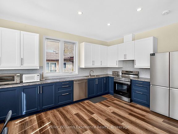 5th image of 175 Elizabeth St