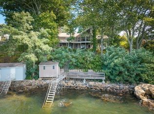 9 Elm Top Ln, Beverly, MA 01915