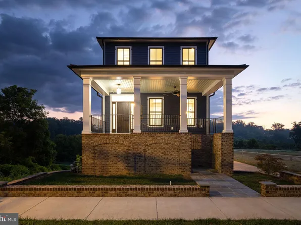 1119 Sophia St, Fredericksburg, VA 22401