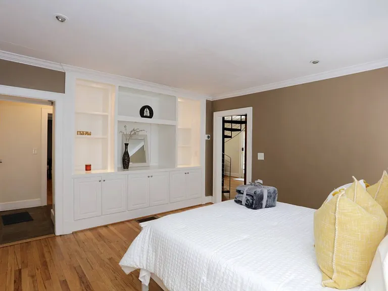 1190 Atlantic Dr NW — Photo 12