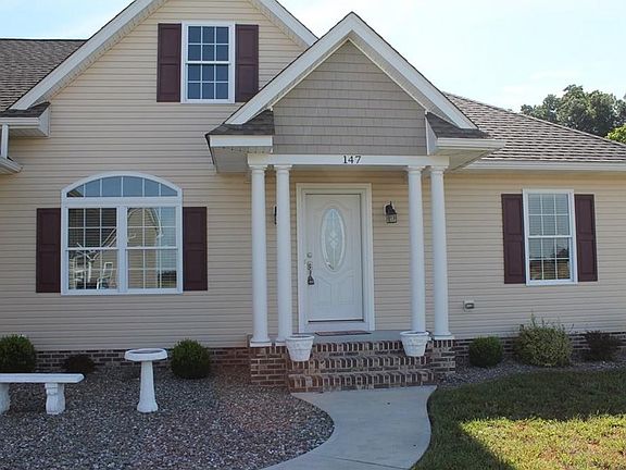 3rd image of 147 McEwen Dr