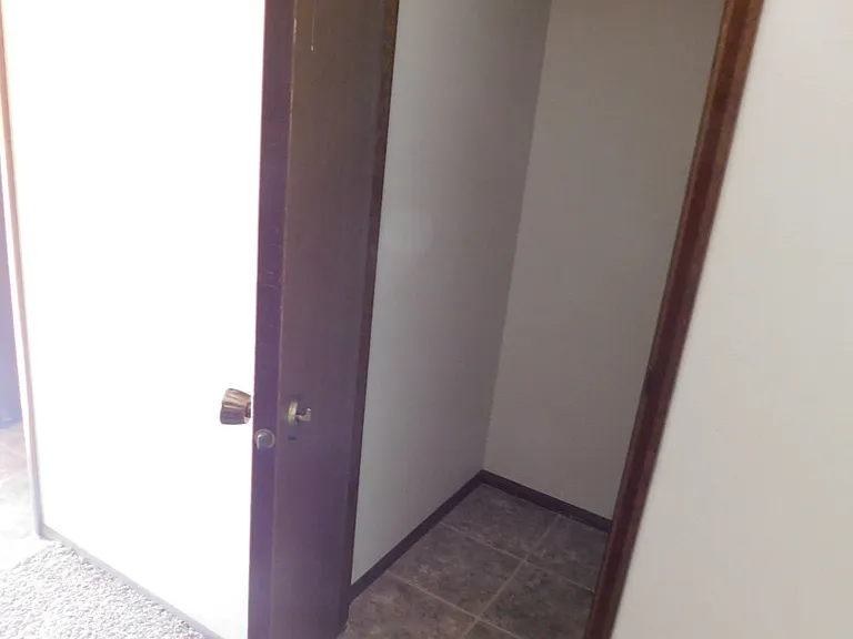 540 N Pine St #13 — Photo 8