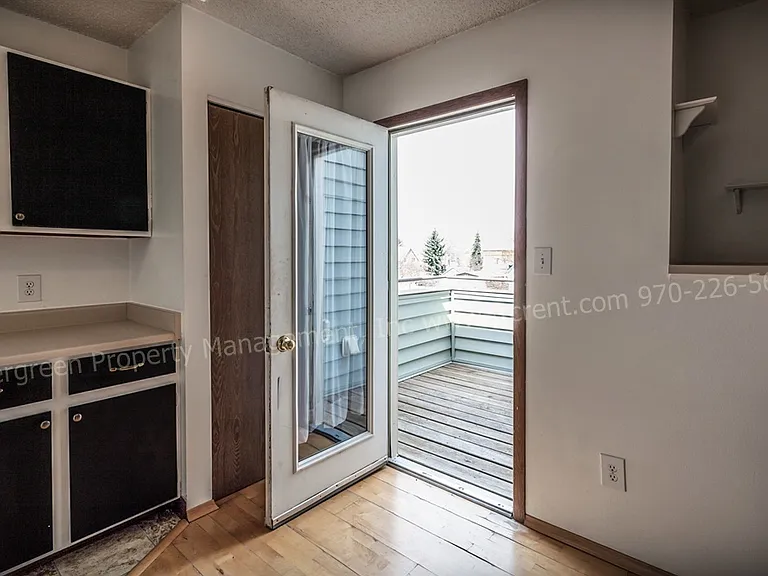 1301 University Ave #C301 — Photo 12
