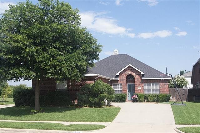 1st image of 8401 Island Ct