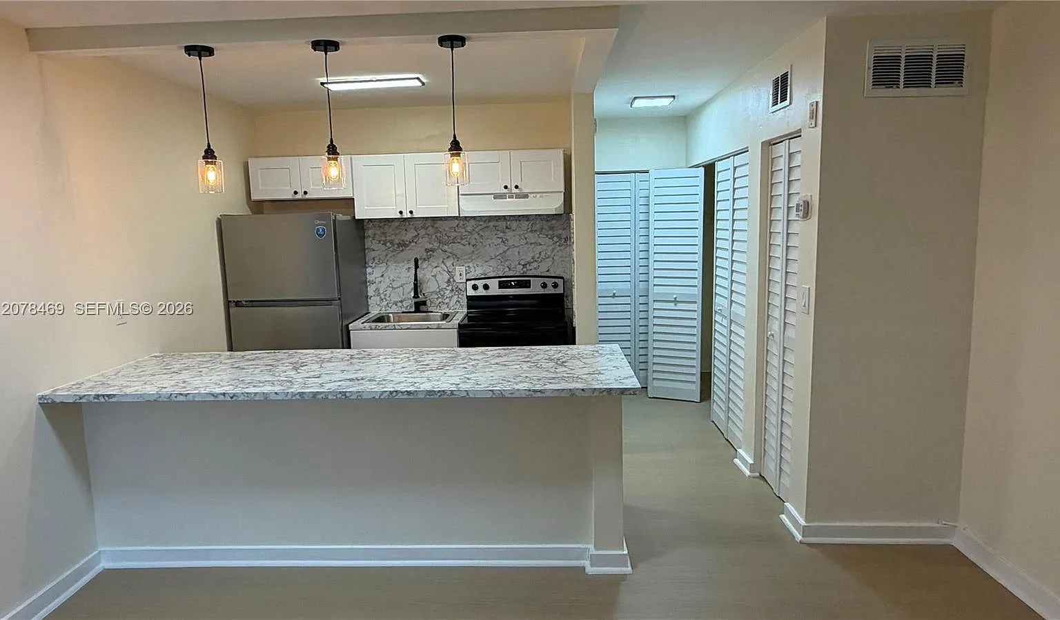 New World Condo Apts Iii — Photo 4