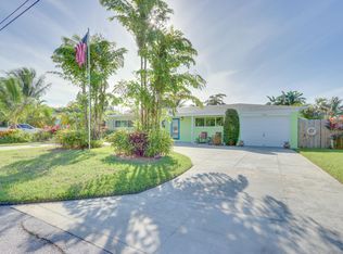 1500 Carandis Cir, Lake Clarke Shores, FL 33406
