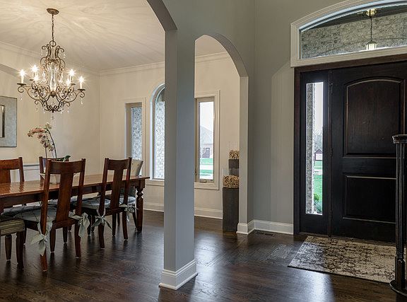 5th image of 12915 Thornwood Cir