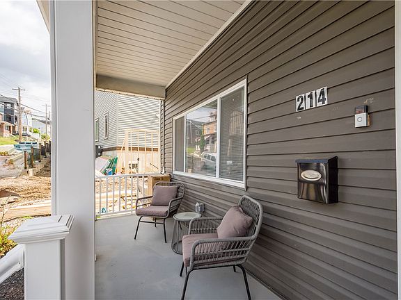 3rd image of 214 N Aiken Ave