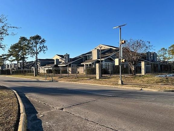 5th image of 12245 Lemon Ridge Ln #122