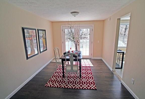 5th image of 130 Peakview Dr