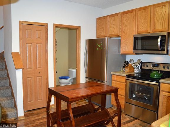 5th image of 925 Tamarack Trl
