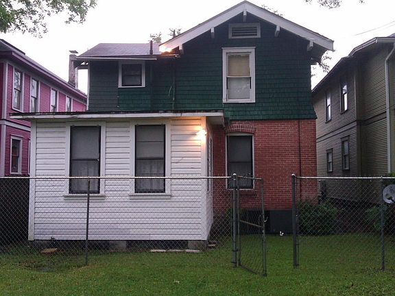 rear view. There is extra parking in rear