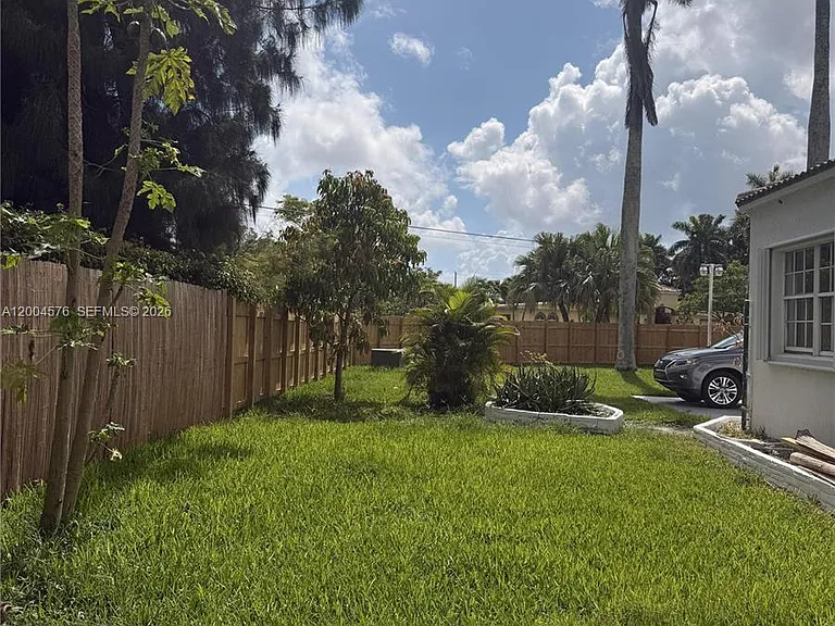 14240 S Biscayne River Rd — Photo 18