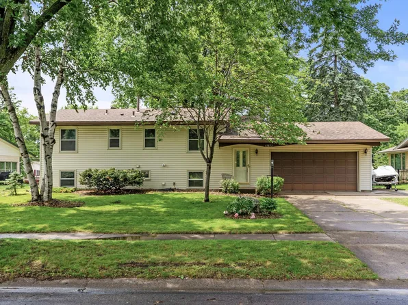 13873 Gladiola Way, Apple Valley, MN 55124