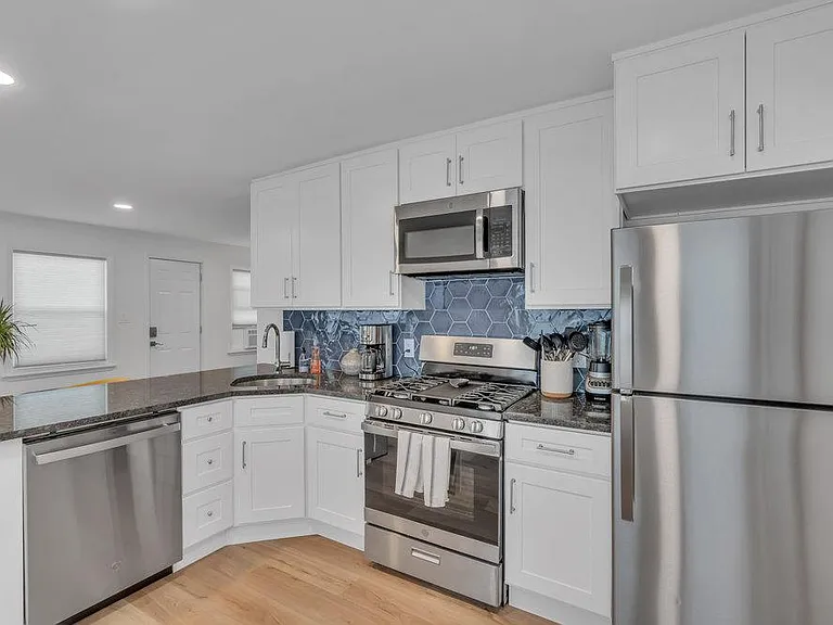 506 Brinley Ave #2 — Photo 16