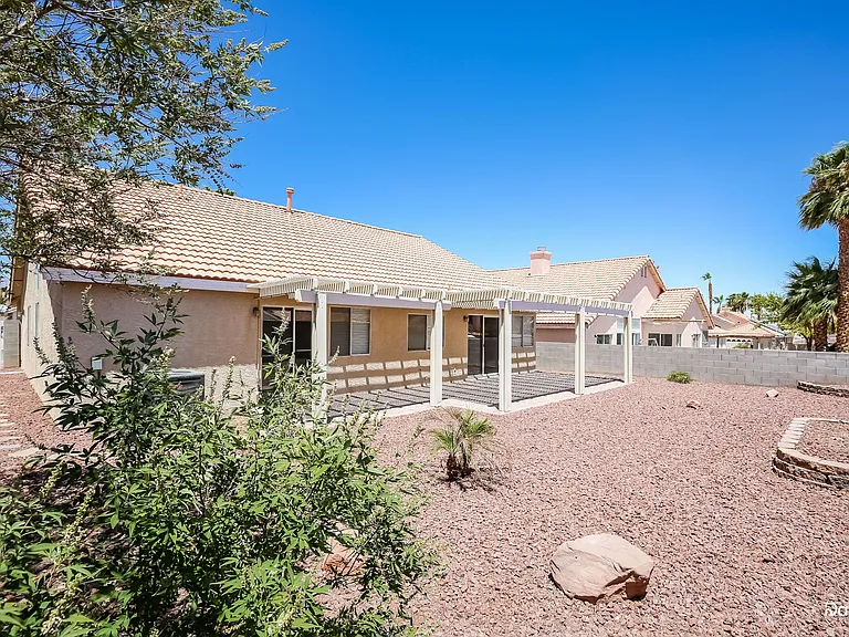 1311 Hill Spring Ct — Photo 15