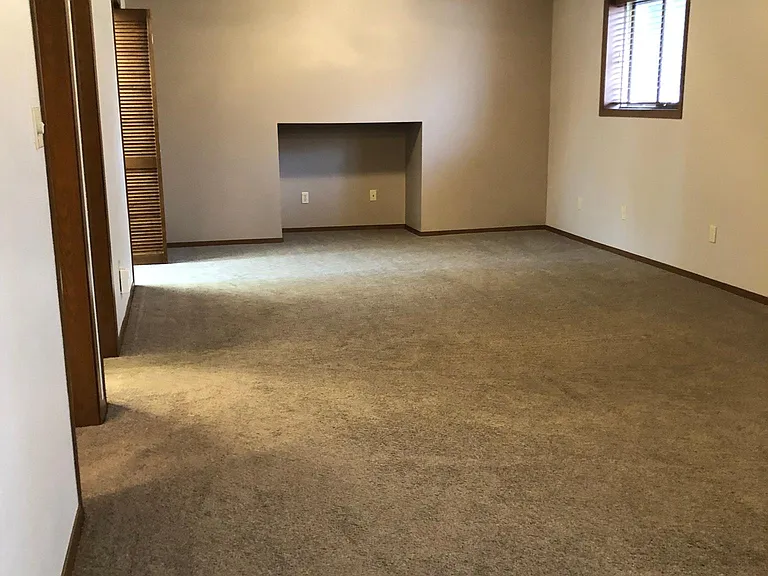 4300 S Arden Ave — Photo 17