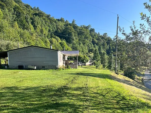 675 Blackberry Rd, Debord, KY 41214