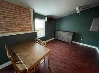 927 N Calvert St APT 3R, Baltimore, MD 21202
