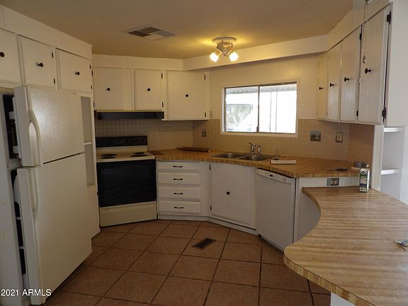 4th image of 1781 S Starr Rd