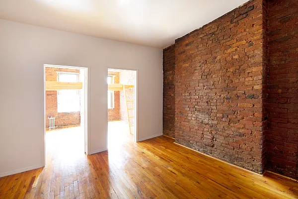 Rented by R New York | media 27