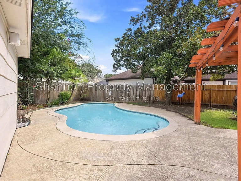 20646 Prince Creek Dr — Photo 19