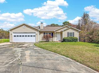 122 Burrell Lane, Richlands, NC 28574