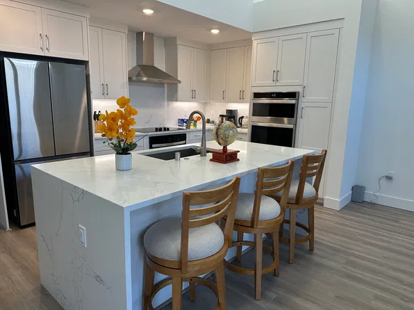 10875 Elm Cir, Saratoga, CA 95070