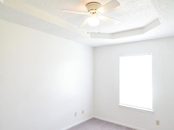 5th image of 1702 Copperfield Cir #A