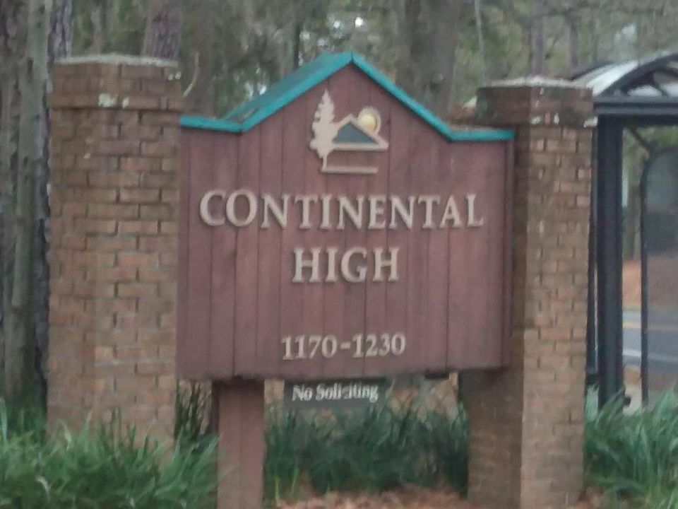 2nd image of 1216 High Rd