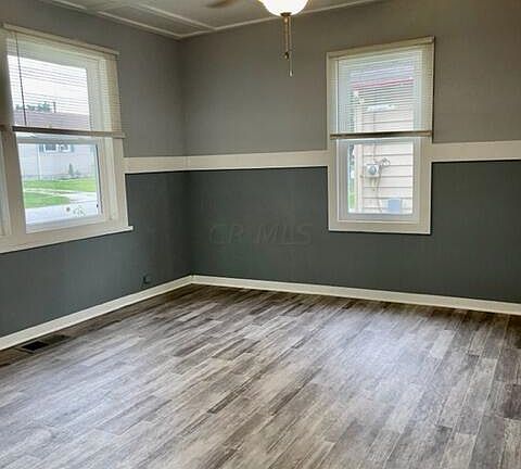 4th image of 262 Chicago Ave