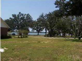 27 Celeste Pl, Pensacola, FL 32507