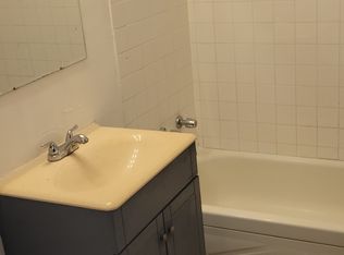 14639 Karlov Ave APT 1E, Midlothian, IL 60445