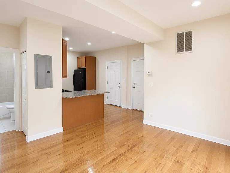 3347 W Wilson Ave #3N — Photo 10