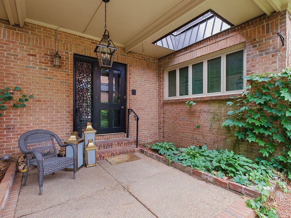 1st image of 690 Timber Ln