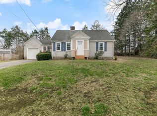26 Felton St, Peabody, MA 01960