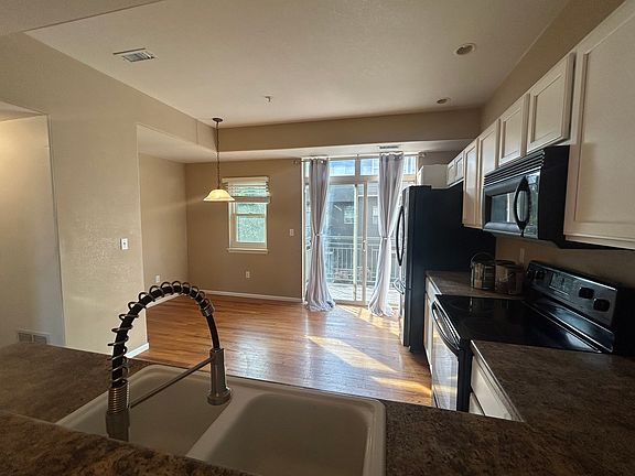 4th image of 18766 E Yale Cir Unit C
