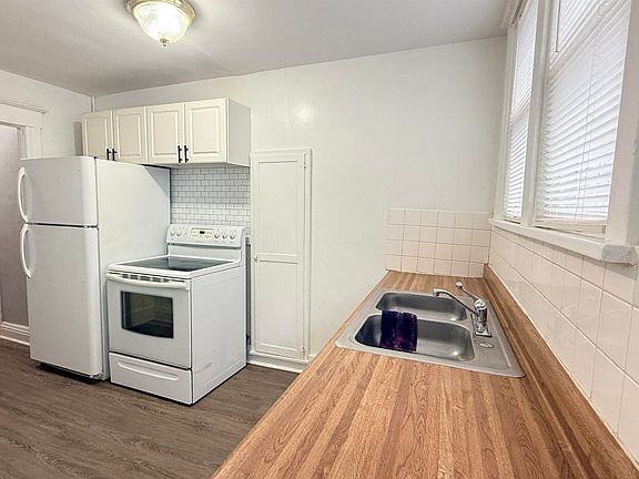 3rd image of 1801 S 1st St