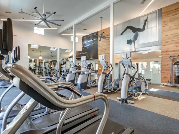 6250 Stoneridge Mall Rd #N204