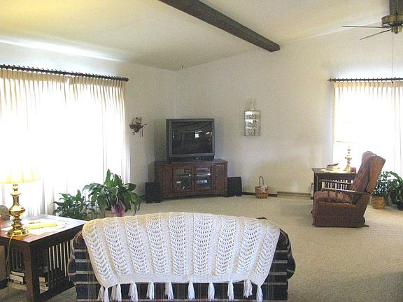 3rd image of 520 Barbara Dr
