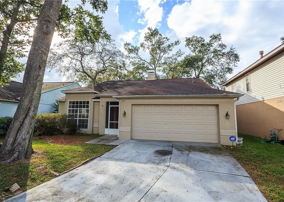 1st image of 327 Oak Park Pl