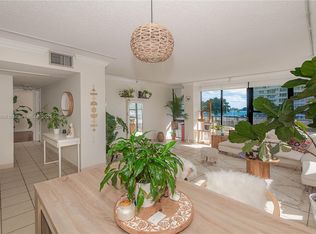 600 NE 36th St APT 304, Miami, FL 33137