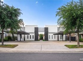 809 E La Cantera Ave, McAllen, TX
